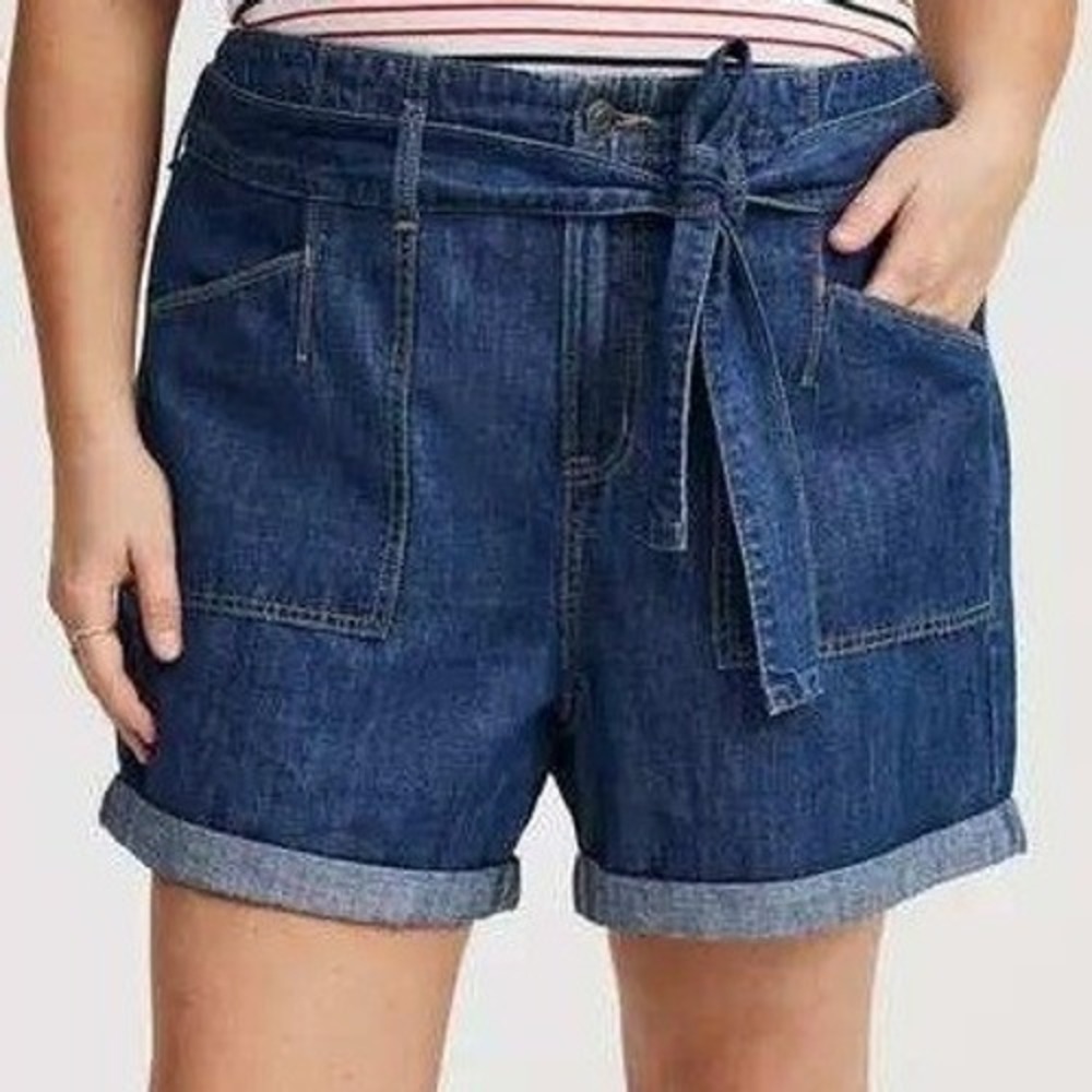 Torrid Womens Size 20 Blue Cotton Linen Blend Tie Waist Denim Shorts Cuffed Hem
